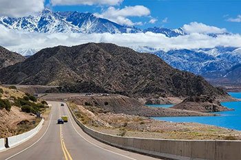 Potrerillos Mendoza - lago embalse y aventura